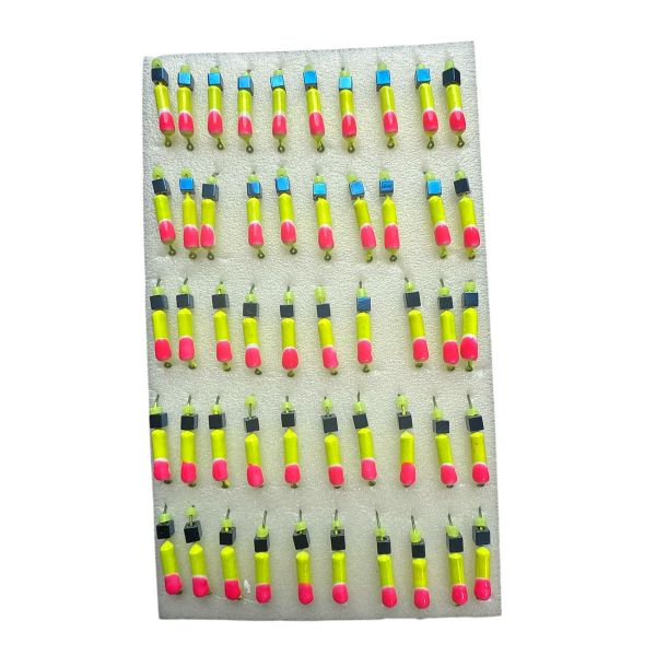 Мормишка Вольфрамова "Латишка" Гвоздик - З кубиком блакитний - Ø2,2 мм - 0,5 г - Жовтий - Латвія