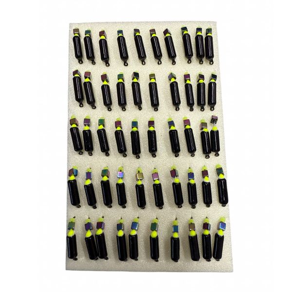 Мормишка Вольфрамова "Латишка" Гвоздик - З кубиком хамелеон - Ø2,9 мм - 1 г - Чорний - Латвія